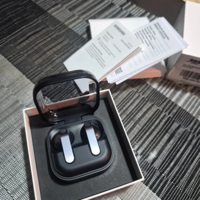 Samsung Galaxy Buds4 branco