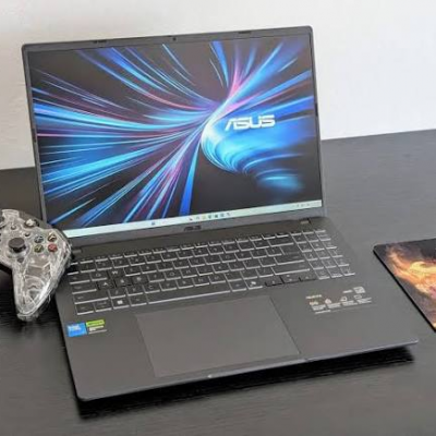 ASUS V16 RTX 5050 i5 8GB 512GB Linux 16 FHD