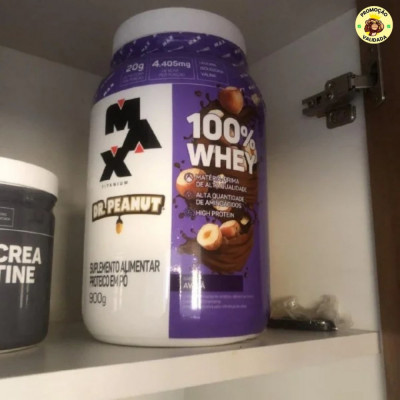 100% Whey Max Titanium x Dr. Peanut