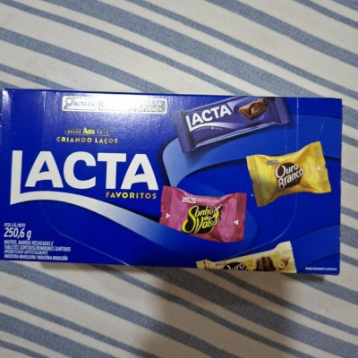 Caixa Bombom Lacta Favoritos 250,6g
