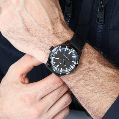 Relógio Tommy Hilfiger Masculino Couro Preto