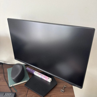 Monitor Phillips Evnia 24 IPS 144Hz