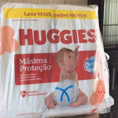 👶 Fralda Huggies Supreme Care M 196 Un