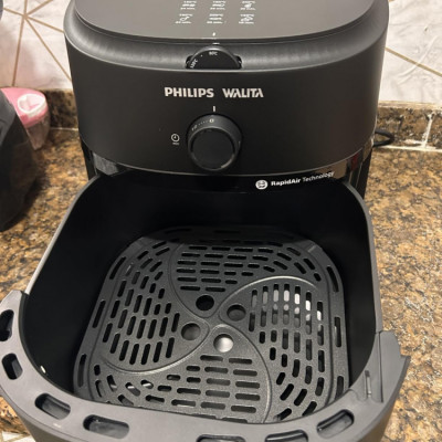 Fritadeira Airfryer Philips Walita 6,2L Preto