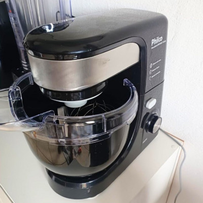 Batedeira Planetária Philco PHP500 Turbo 220V 700W
