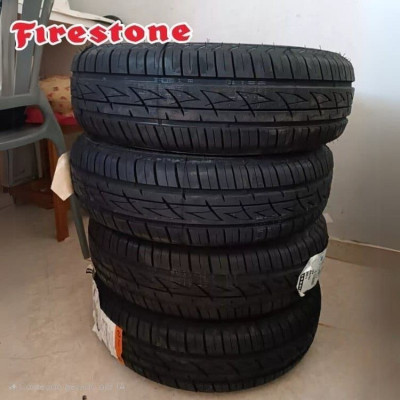 Kit com 2 Pneus Firestone 175/70R14 F-600 84T Aro 14