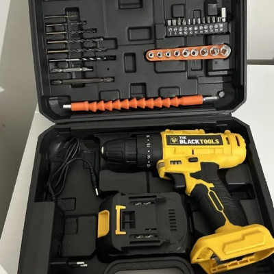 Parafusadeira Furadeira De Impacto 2 Baterias Com Maleta 60Hz - The Black Tools
