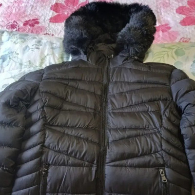 Jaqueta Feminina Puffer Bobojaco com Capuz