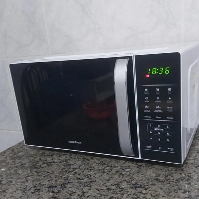 Micro-ondas Britânia BMO23 20l
