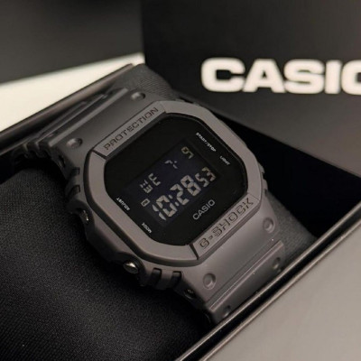 Relógio Casio G-shock Digital DW-5600BB-1DR