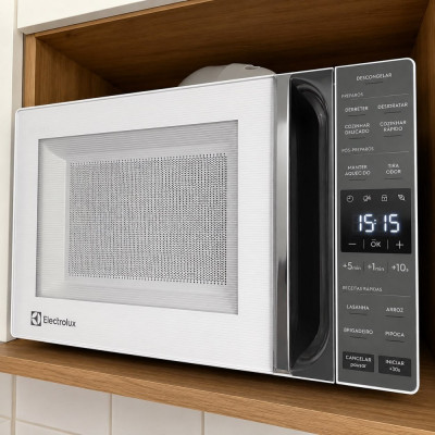 Micro-ondas Electrolux 23L ME23B