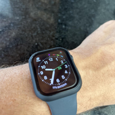 Apple Watch SE 3 GPS 40mm Alumínio Luz das Estrelas