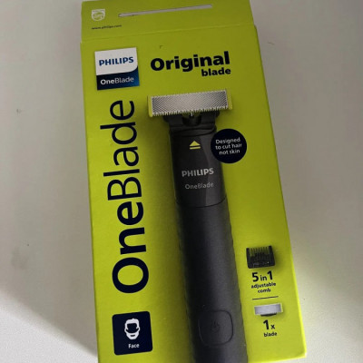 Philips OneBlade Barbeador QP1425/10