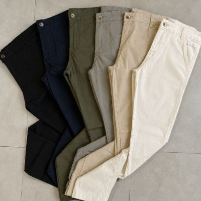 Calça Sarja Skinny com Bolsos