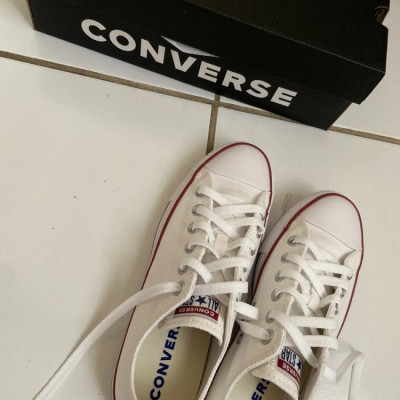 Tênis Chuck Taylor All Star Converse Branco Marinho