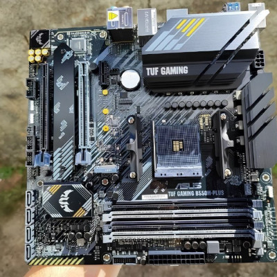Placa-Mãe ASUS TUF Gaming B550M-PLUS AM4 mATX DDR4