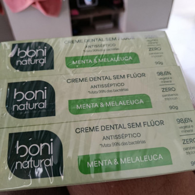 Boni Natural Creme Dental Vegano com Menta e Melaleuca
