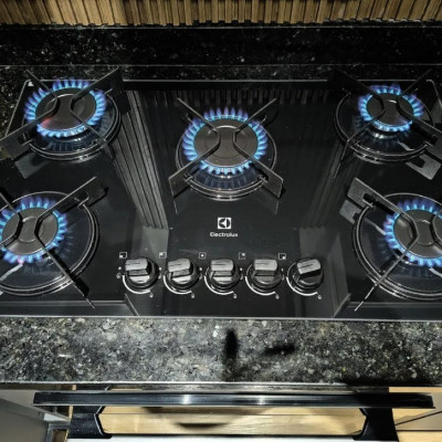 Cooktop 5 Bocas a Gás Electrolux Mesa de Vidro Efficient