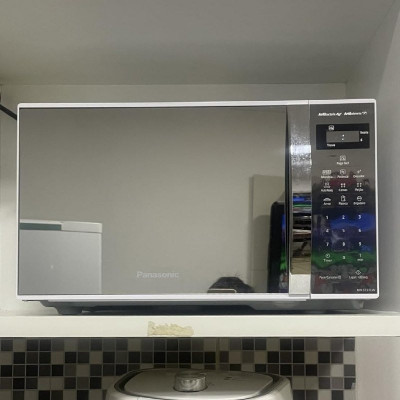 Panasonic Micro-ondas 21L Espelhado 127v