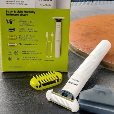 Aparador e Raspador Oneblade Intimate Philips