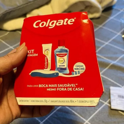 Kit Higiene Bucal de Viagem Colgate