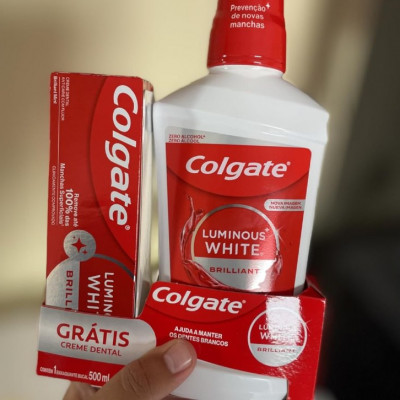 🦷 Kit Colgate Luminous White (Enxaguante 500ml + Creme Dental 70g)