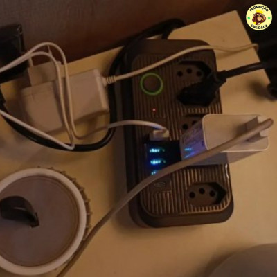 Filtro De Linha Extensão Régua Elétrica Bivolt Usb Tipo C Preto