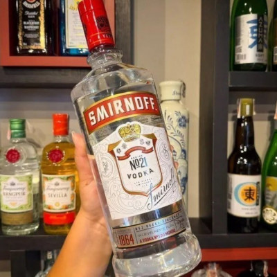 Smirnoff Vodka 1,75L