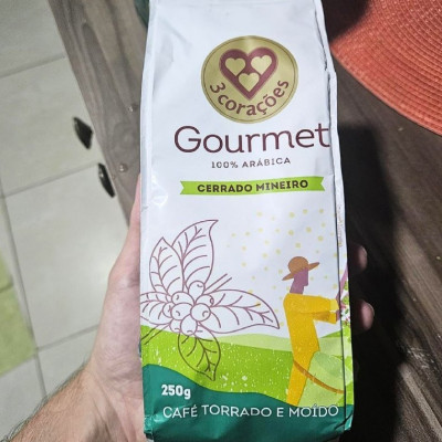 3 Corações Café Torrado e Moído Gourmet Cerrado Mineiro 250g