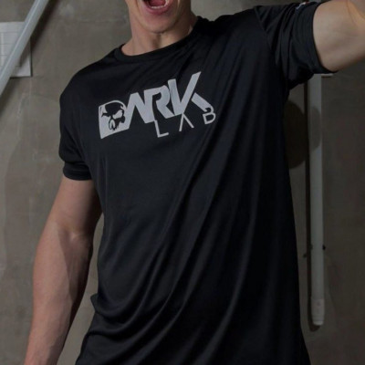Camiseta Dry-fit Preta Caveira Dark Lab