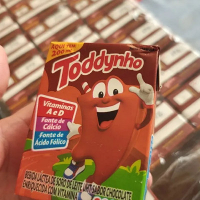 Bebida Láctea Chocolate Toddynho 200ml - Pack com 27