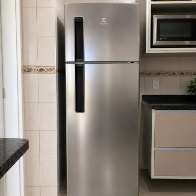 Geladeira Electrolux Frost Free 320L Duplex Inox