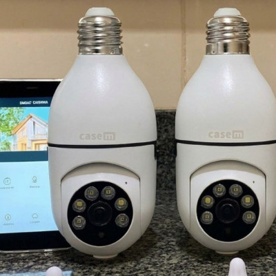 Kit com 2 Câmeras Lampada de Segurança IP Wifi com Visão Noturna Interna 360º
