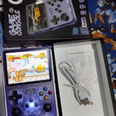 Console Portátil R36S 64GB 15 mil Jogos