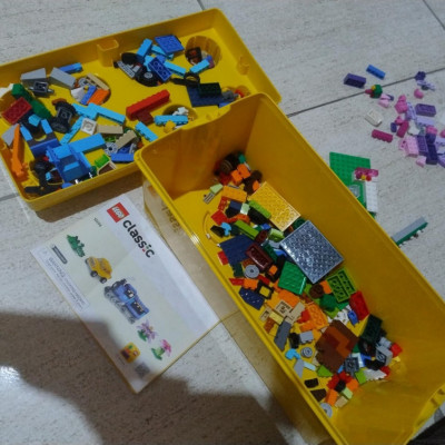 LEGO Classic - Caixa Média de Peças Criativas