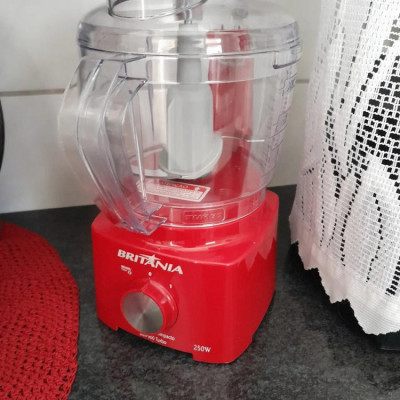 Britânia BMP900P Turbo 500mL 300W Preto