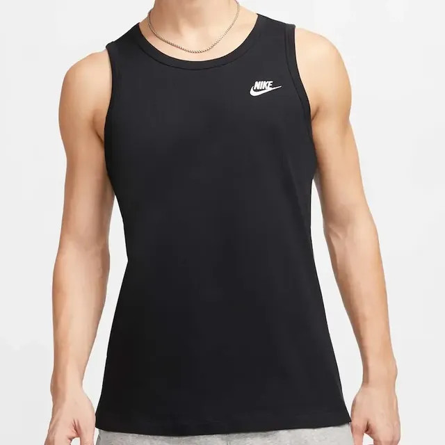 Camiseta Nike Sportswear Masculina — peça da linha Sportswear da Nike