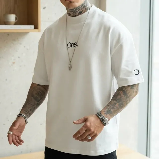 Camiseta Oversized One — Estilosa e Confortável