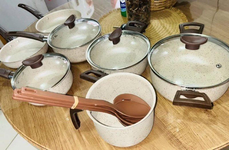 Conjunto de Panelas Antiaderente 10 Peças
