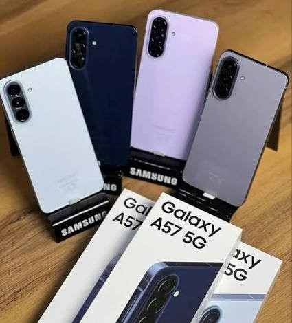 Celular Samsung Galaxy A57 5G 128GB 8GB RAM Lilás