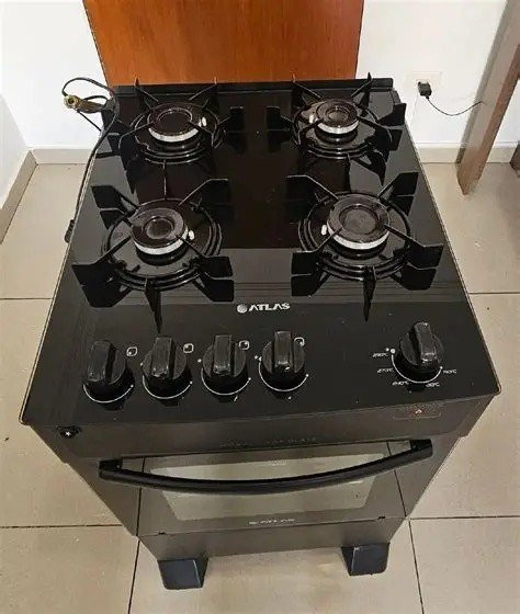 Fogão 4 Bocas com Mesa Esmaltada Atlas Mônaco Lustro
