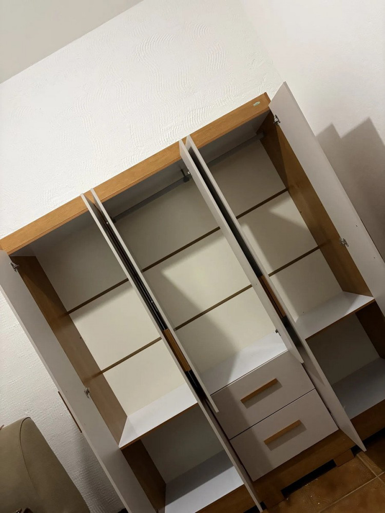 Guarda-roupa Casal Espelho 6 Portas 2 Gavetas