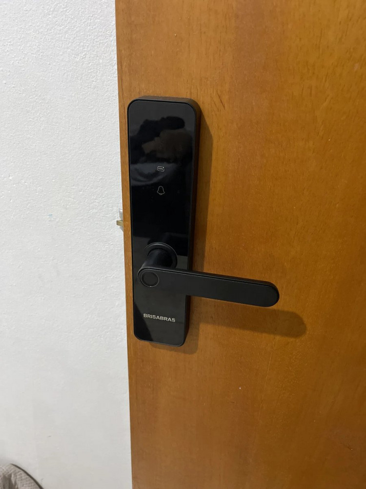 Fechadura Digital Biométrica Bluetooth Tuya Smart