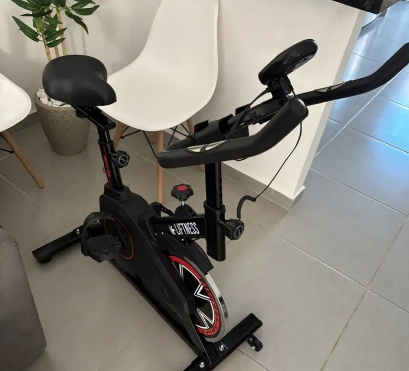 Bicicleta Ergométrica Spinning Liftness
