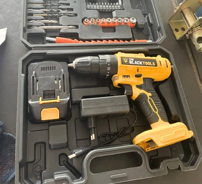 Parafusadeira Furadeira de Impacto à Bateria 21V 3/8 Bivolt com Acessórios e Maleta