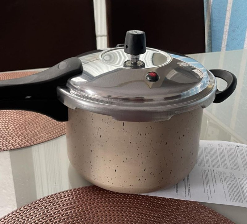 Panela de Pressão Alumínio Antiaderente 4,5L
