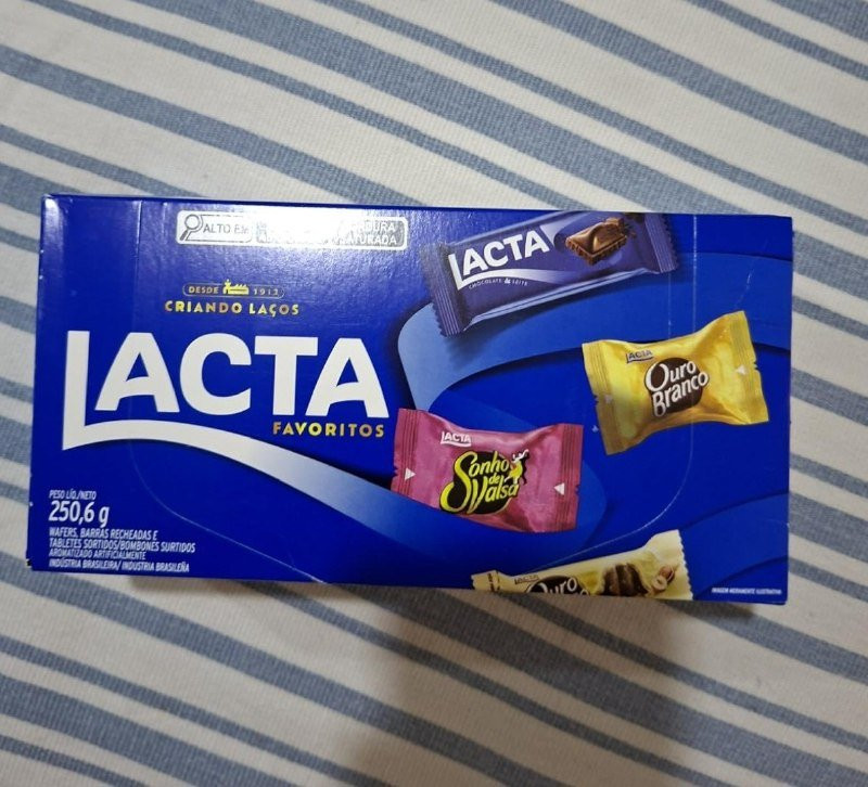 Caixa Bombom Lacta Favoritos 250,6g