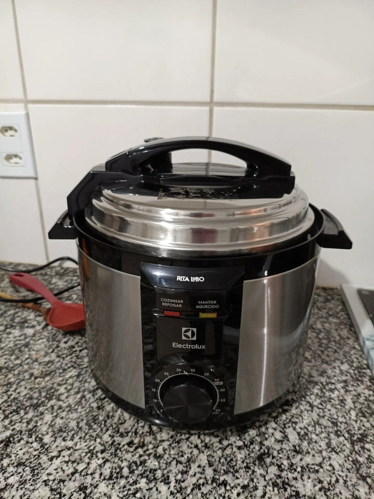 Panela de Pressão Elétrica Electrolux 5L Inox