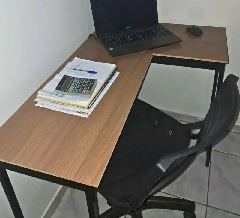 Mesa Escrivaninha em L Industrial