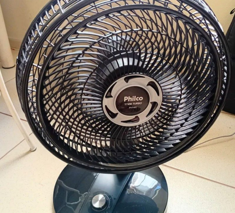 Ventilador Maxx Force 8 Pás 220V Philco